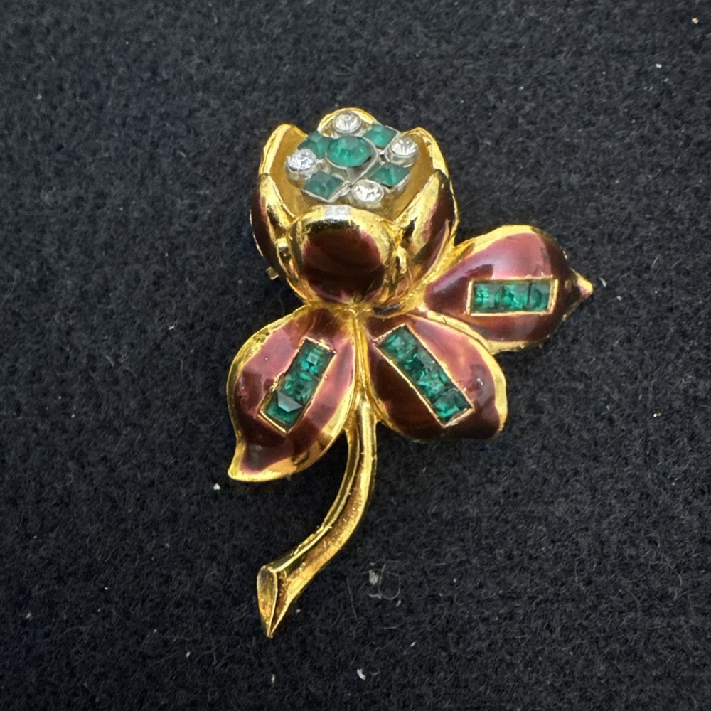 Vintage Coro Trembler Quivering Camellia Rhinestone Flower Fur Clip